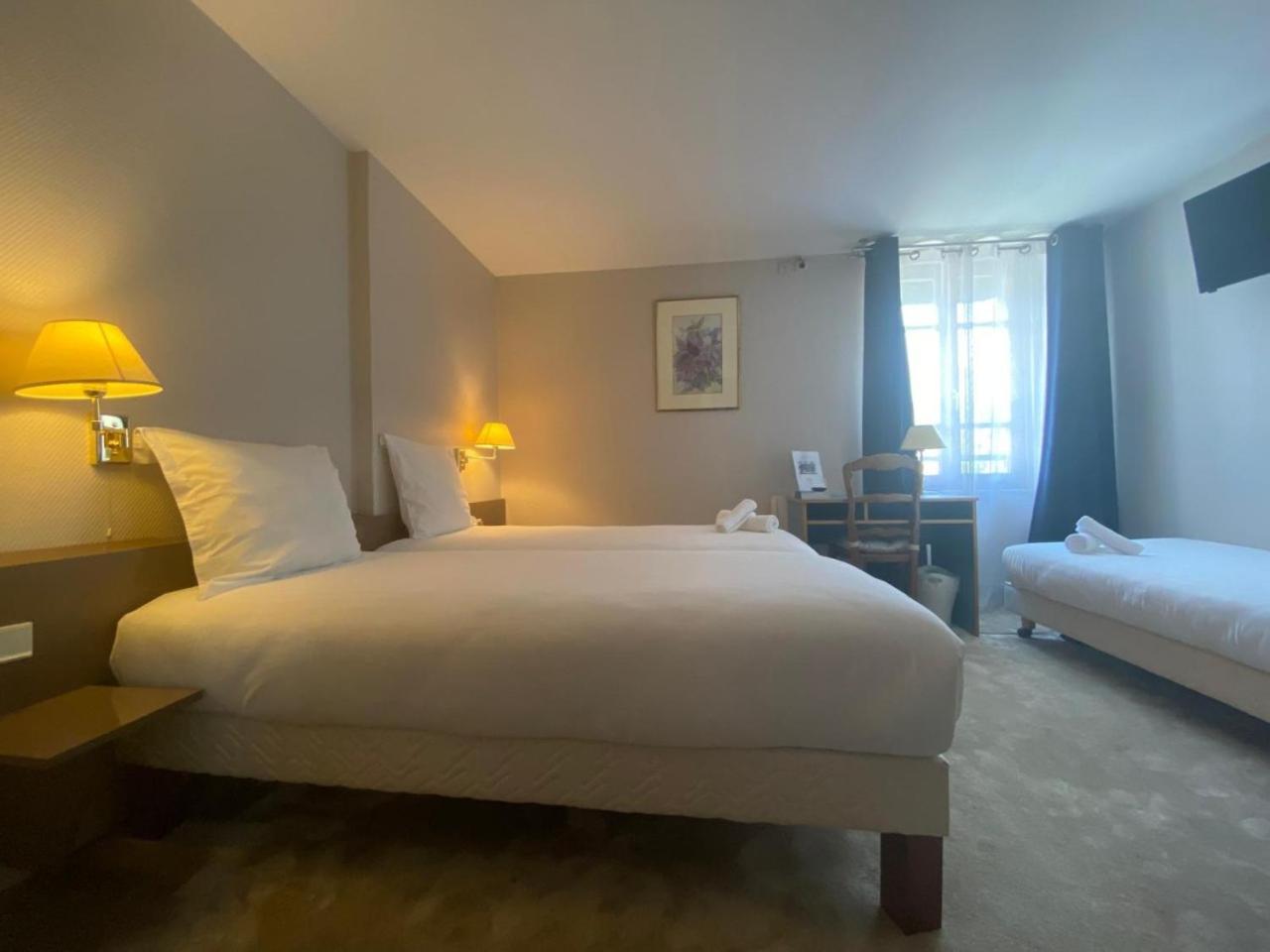 Hotel Paris Vesinet- Logis Hotel Restaurant Le Vésinet Esterno foto